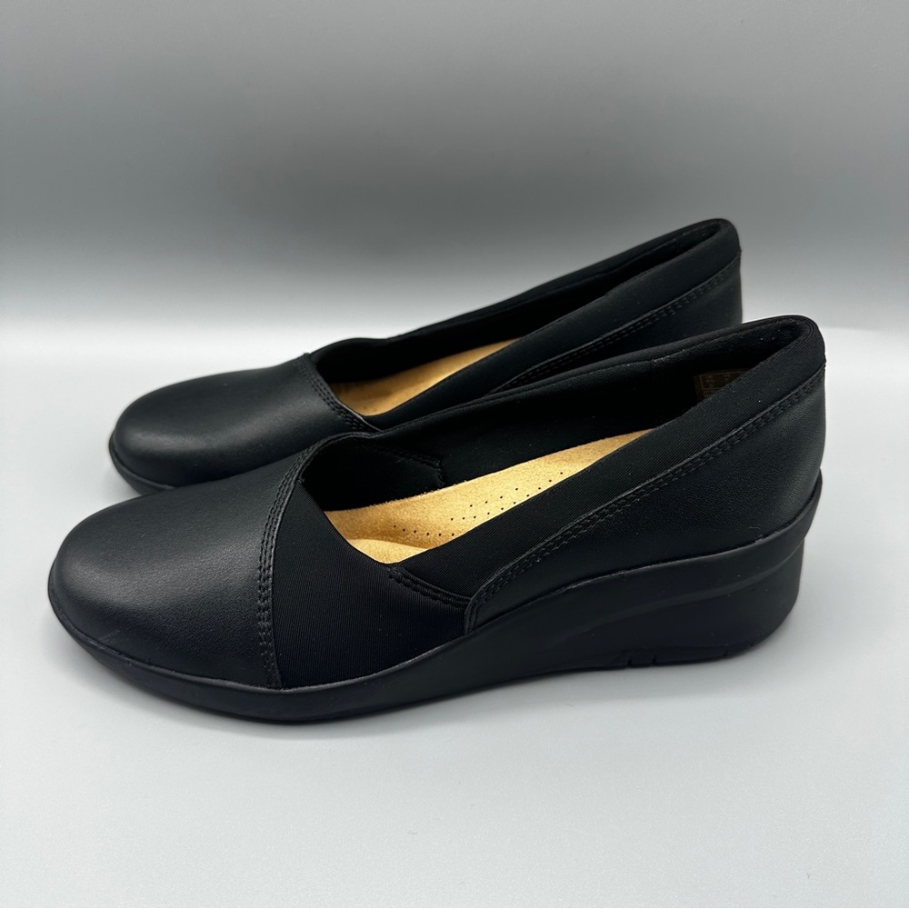 Clarks Womens Suttyn Walk Leather/ Textile Slip-On Shoes Women’s Size 7 Black